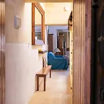 Tranquil 2-bedroom Escape ナダ