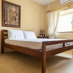 Tranquil 2-bedroom Escape アパート