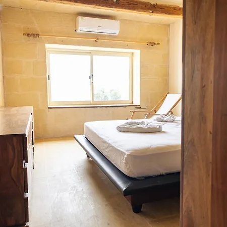 Tranquil 2-bedroom Escape Lägenhet Nadur