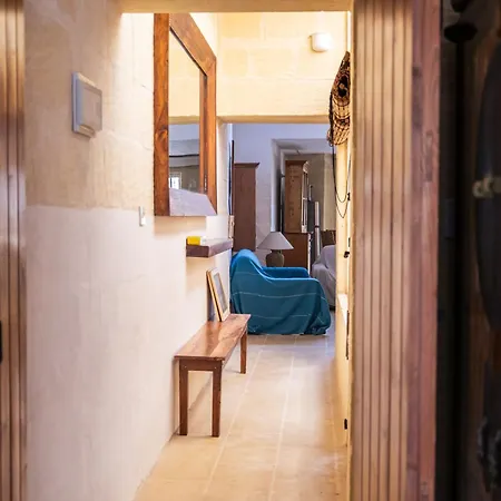 Tranquil 2-bedroom Escape Nadur