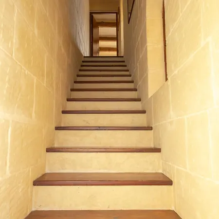 Tranquil 2-bedroom Escape Nadur