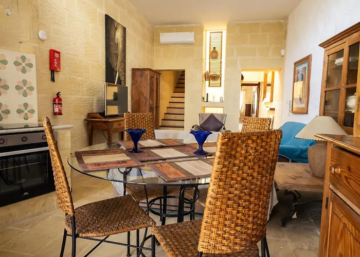 Tranquil 2-bedroom Escape Apartment *